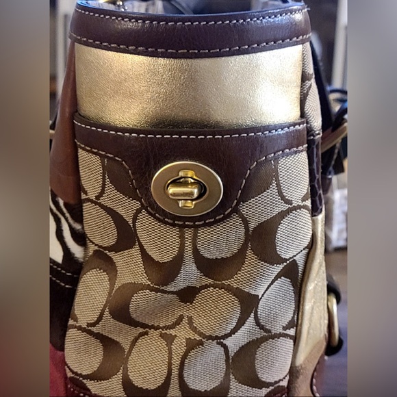 Coach Legacy Limited Edition Holiday Patchwork Leather Tote Bag #10437 - Picture 4 of 11